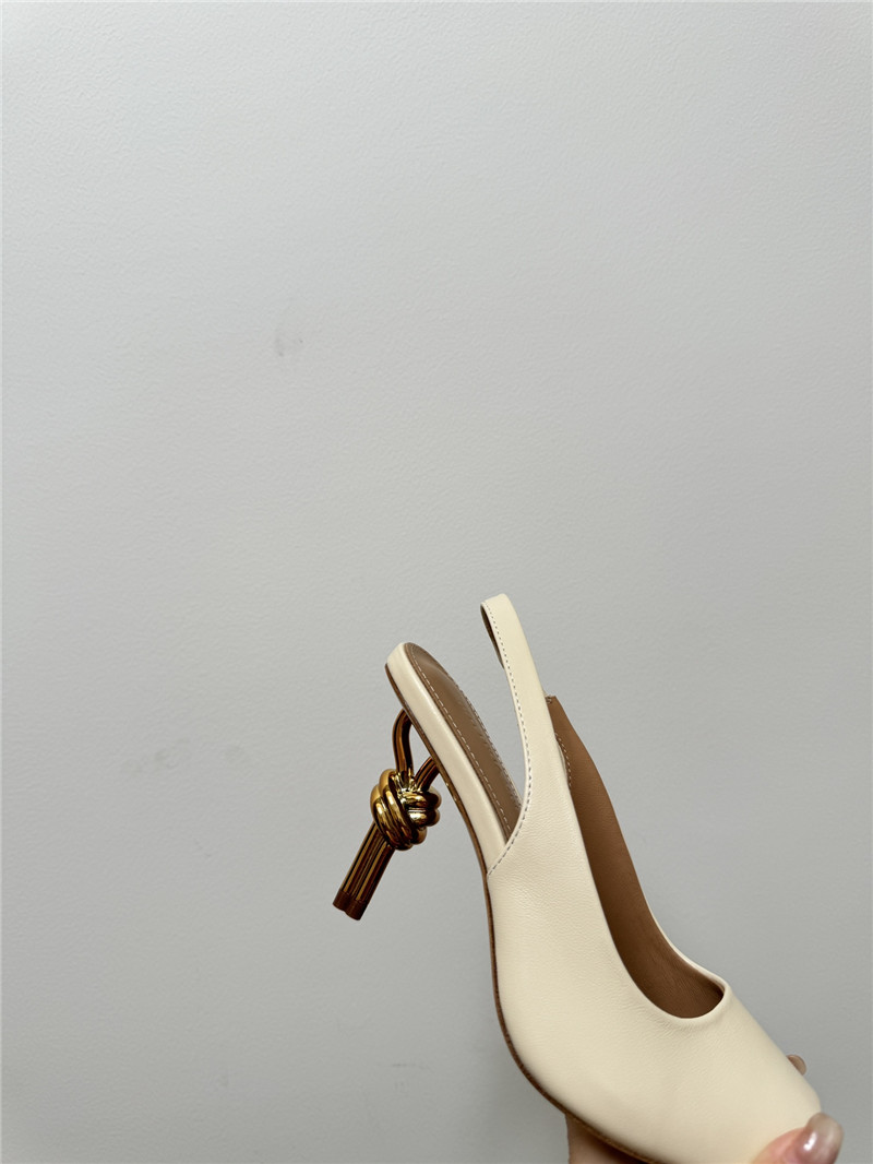 b0tt*ga Ven*ta knot slingback sandals in white