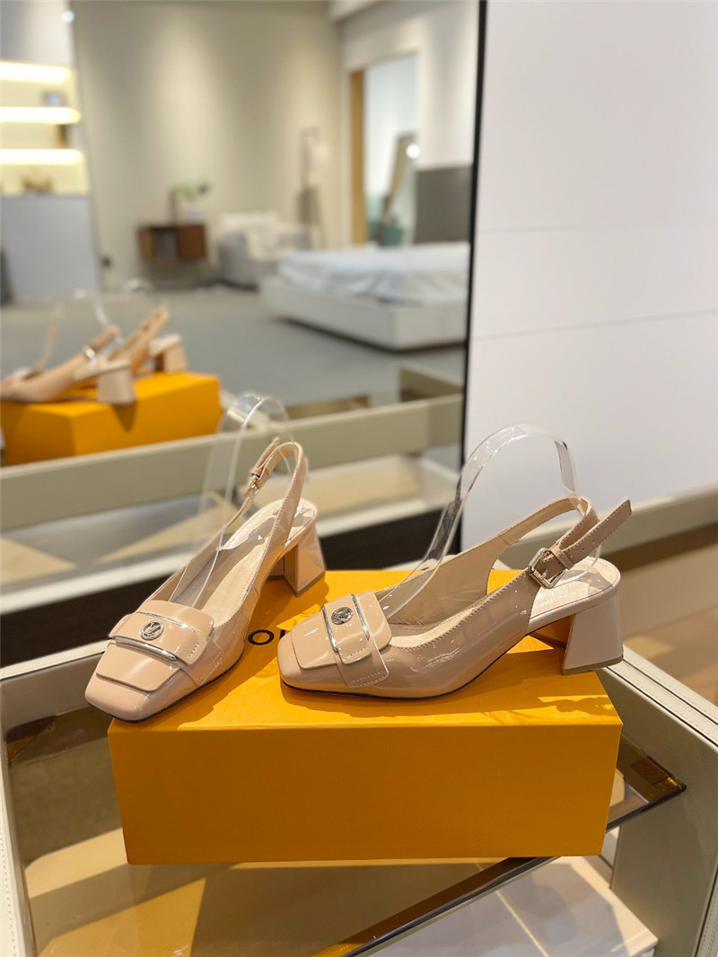 l0vis Vvtt0n orange patent leather shake slingback pumps