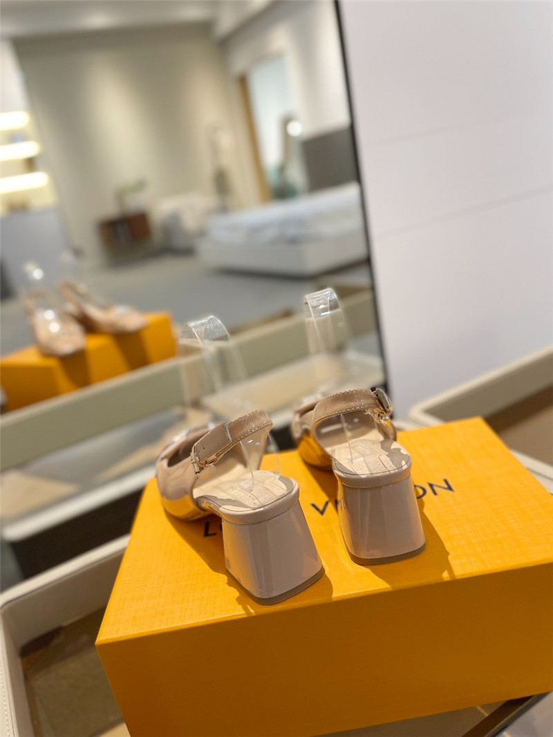 l0vis Vvtt0n orange patent leather shake slingback pumps