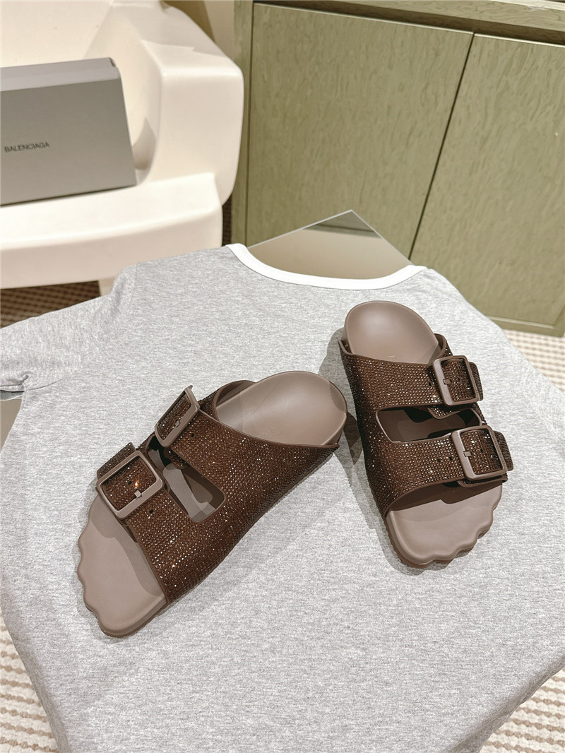 Ba1en*iaga rhinestone slippers brown