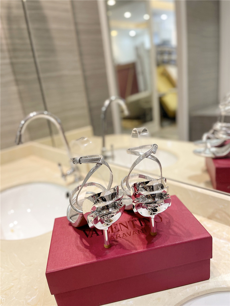 Va1e*ntin0 women’s silver heel sandals