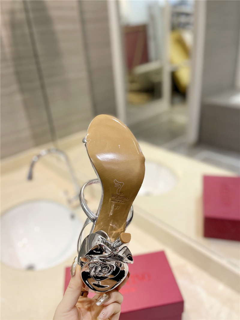 Va1e*ntin0 women’s silver heel sandals