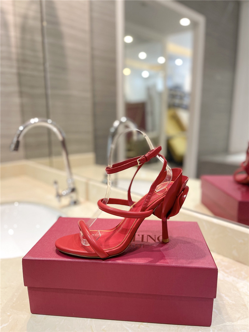 Va1e*ntin0 women’s red heel sandals
