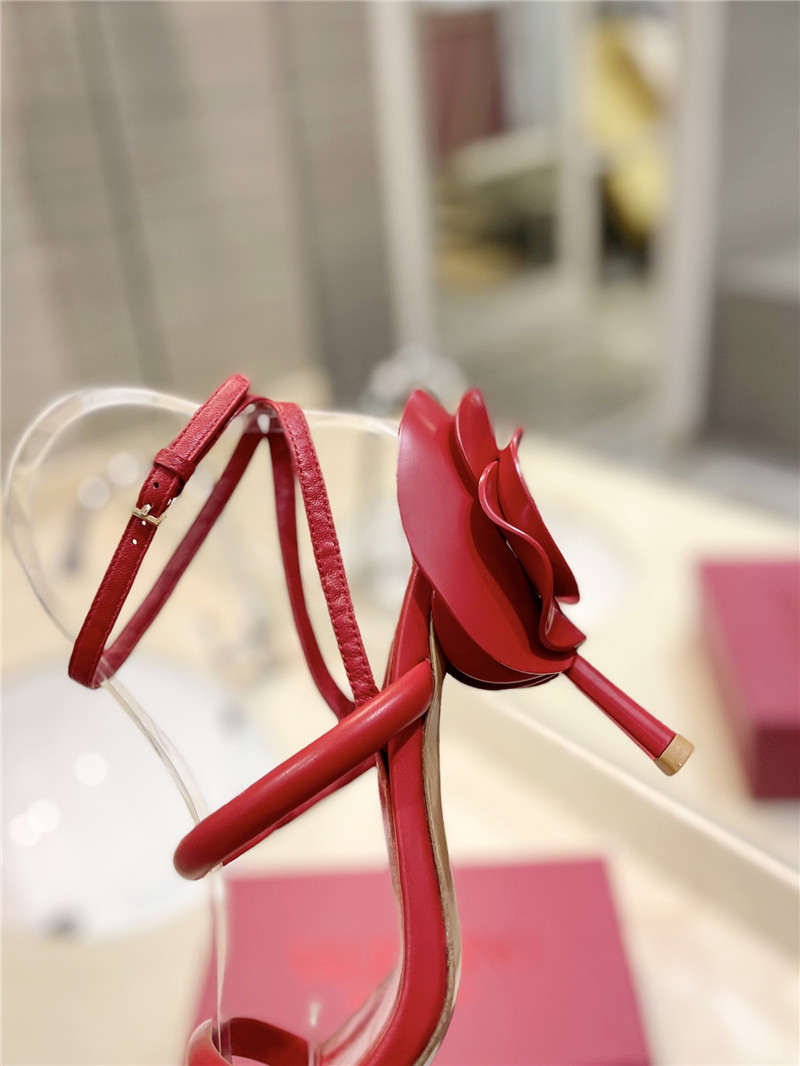 Va1e*ntin0 women’s red heel sandals