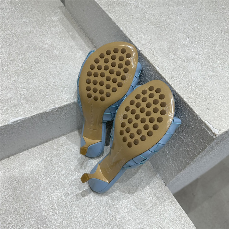 b0tt*ga Ven*ta blink twisted intrecciato leather mules