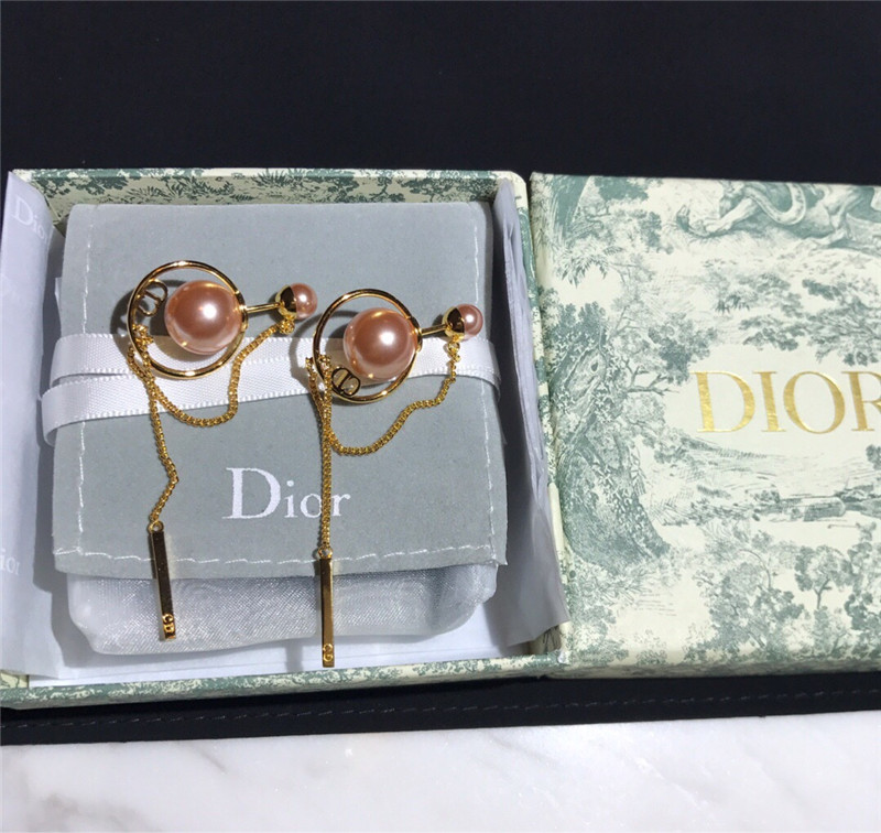 D10r new earrings