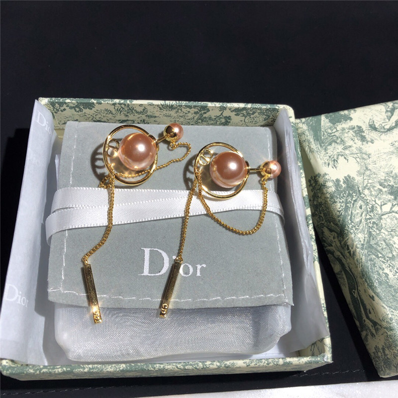 D10r new earrings