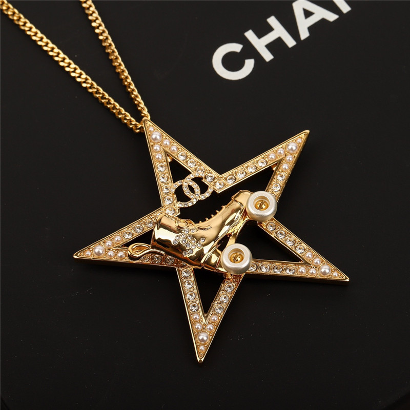 Ch**el roller skate pentagram necklace