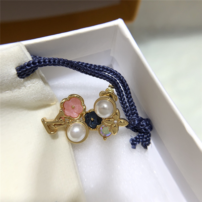 l0vis Vvtt0n lv prosperous earrings