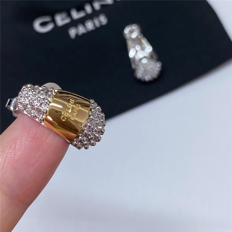 Ce1i*e contrast color small cashew earrings