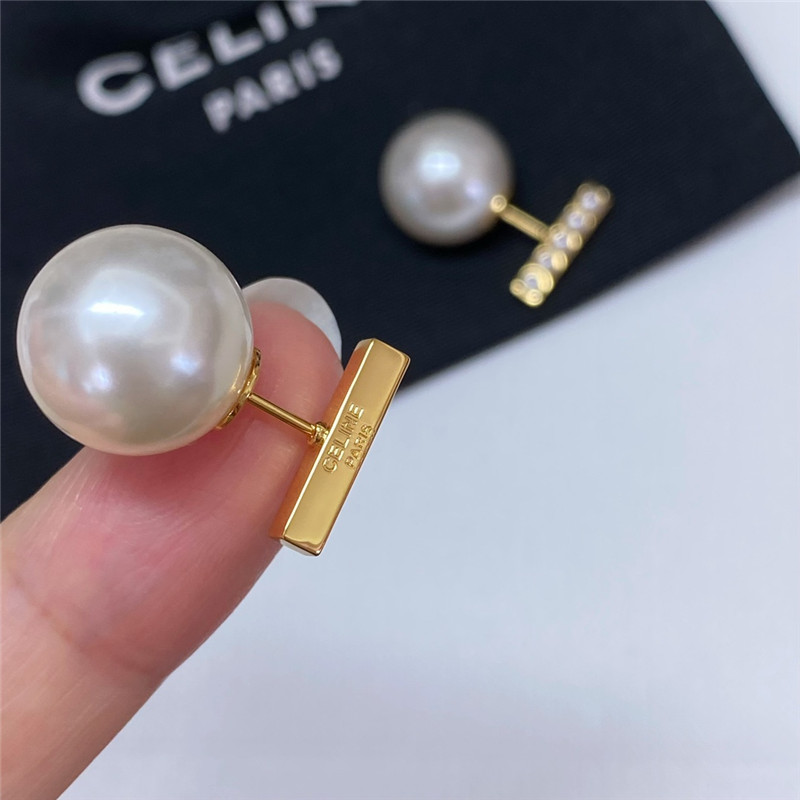Ce1i*e pearl earrings