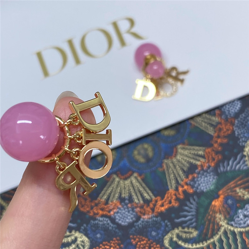 D10r pink pearl earrings