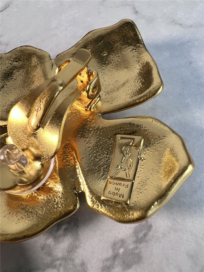 Y51 vintage four petal flower rhinestone earrings