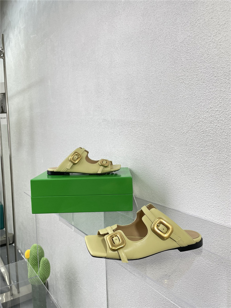 b0tt*ga Ven*ta stretch buckle flat mule for women