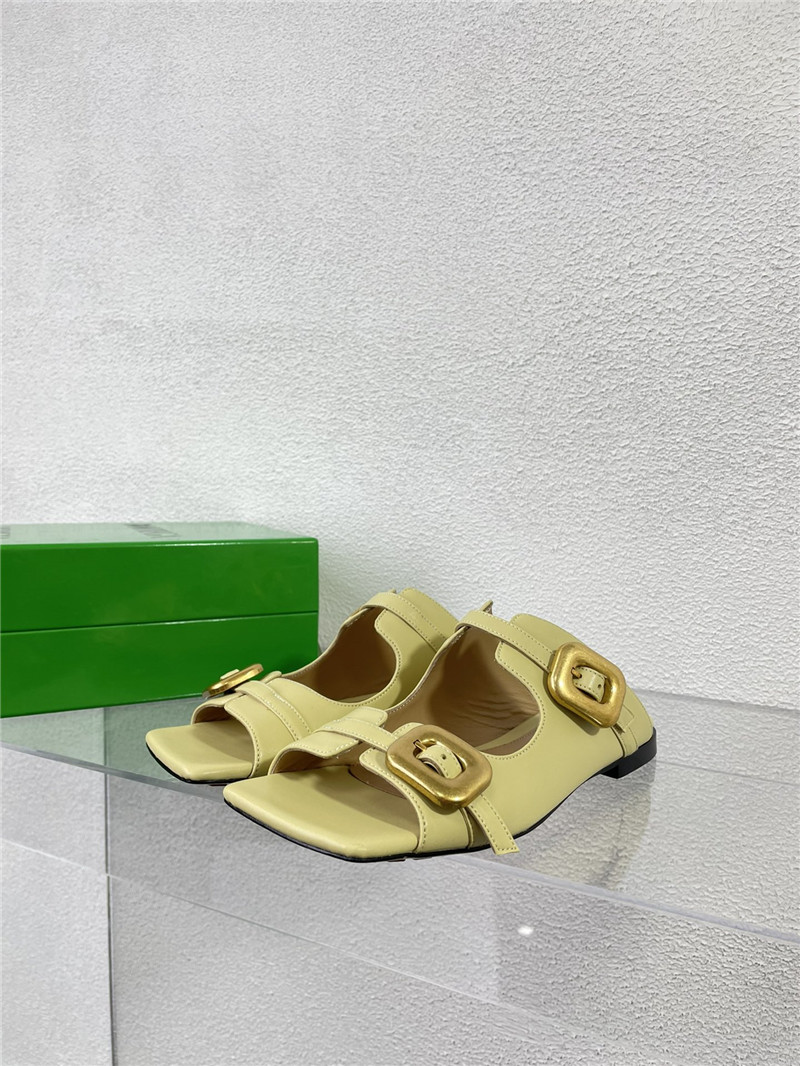 b0tt*ga Ven*ta stretch buckle flat mule for women