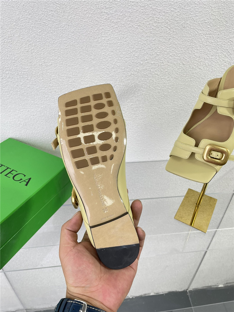 b0tt*ga Ven*ta stretch buckle flat mule for women