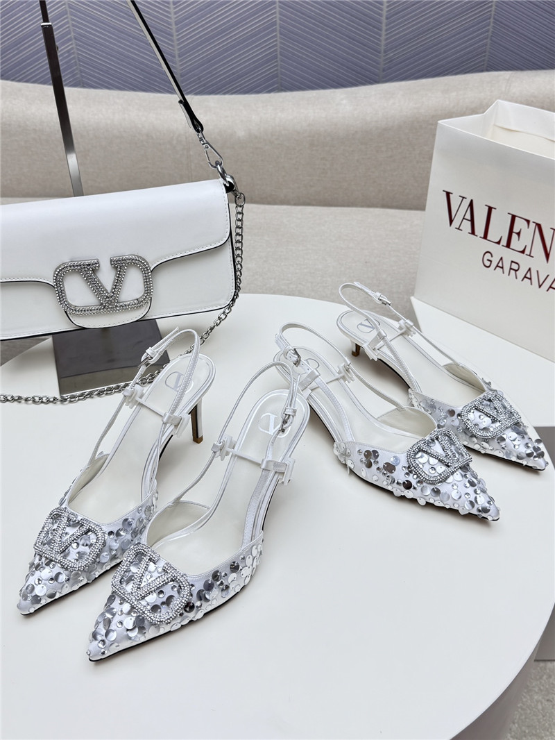 Va1e*ntin0 v logo buckle high heel sandals replica shoes