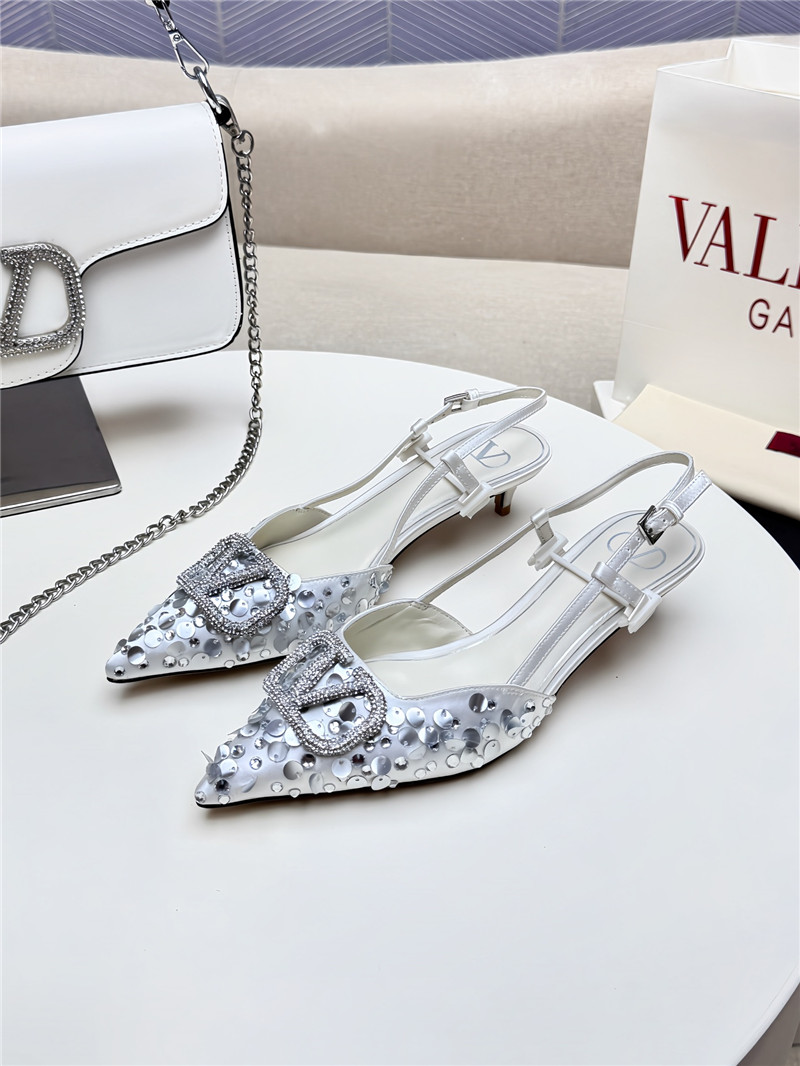 Va1e*ntin0 v logo buckle high heel sandals replica shoes