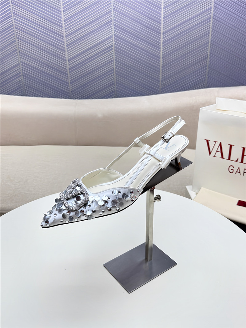 Va1e*ntin0 v logo buckle high heel sandals replica shoes