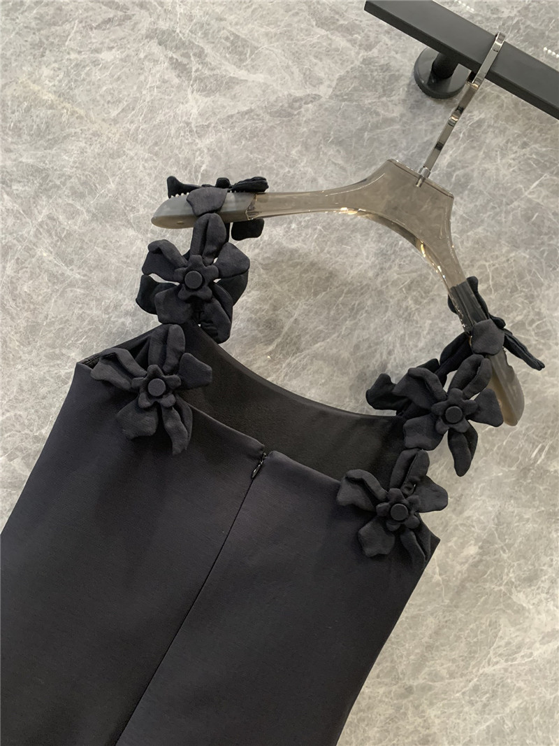 Va1e*ntin0 silk and wool suspender dress replicas clothes