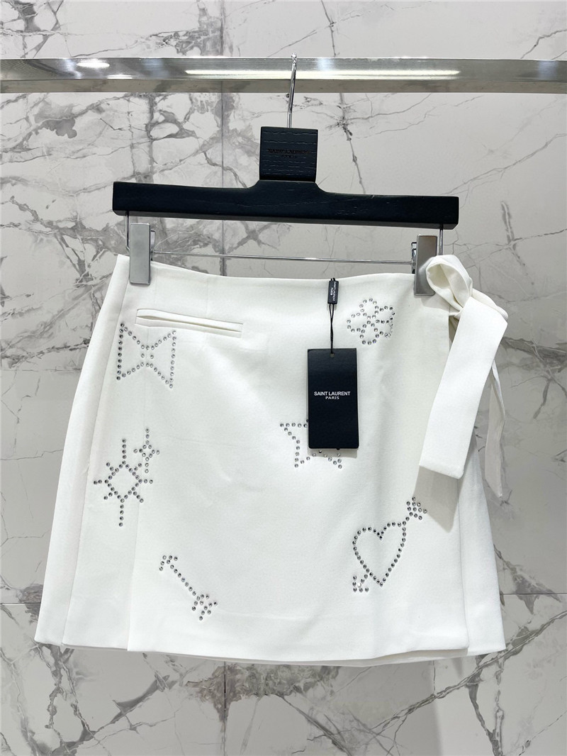 y51 hot D1am0nd suit replica clothing sites