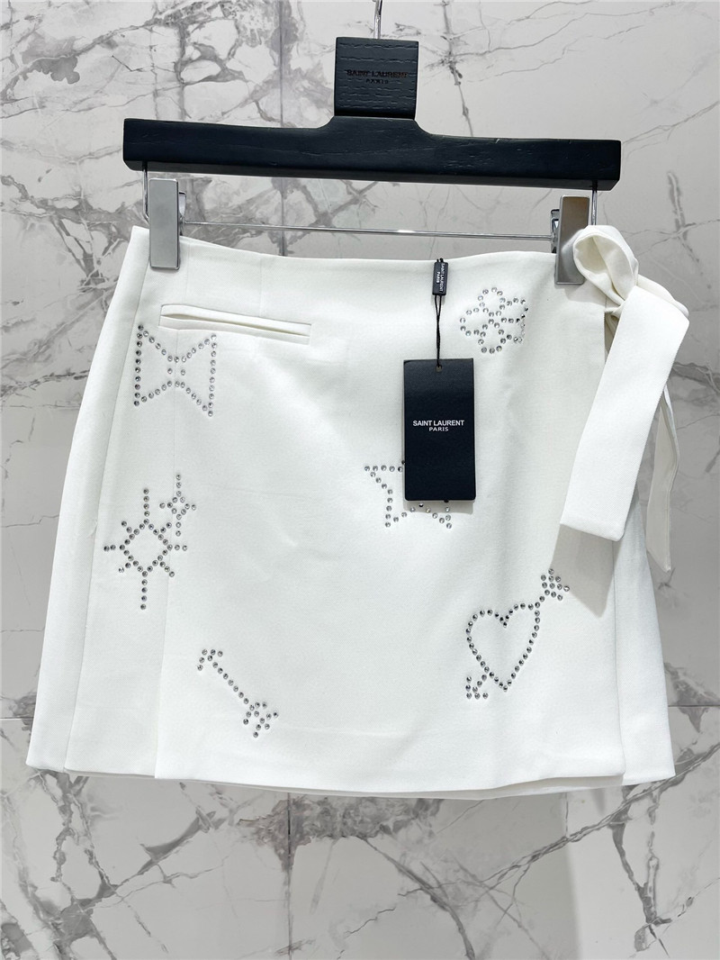 y51 hot D1am0nd suit replica clothing sites