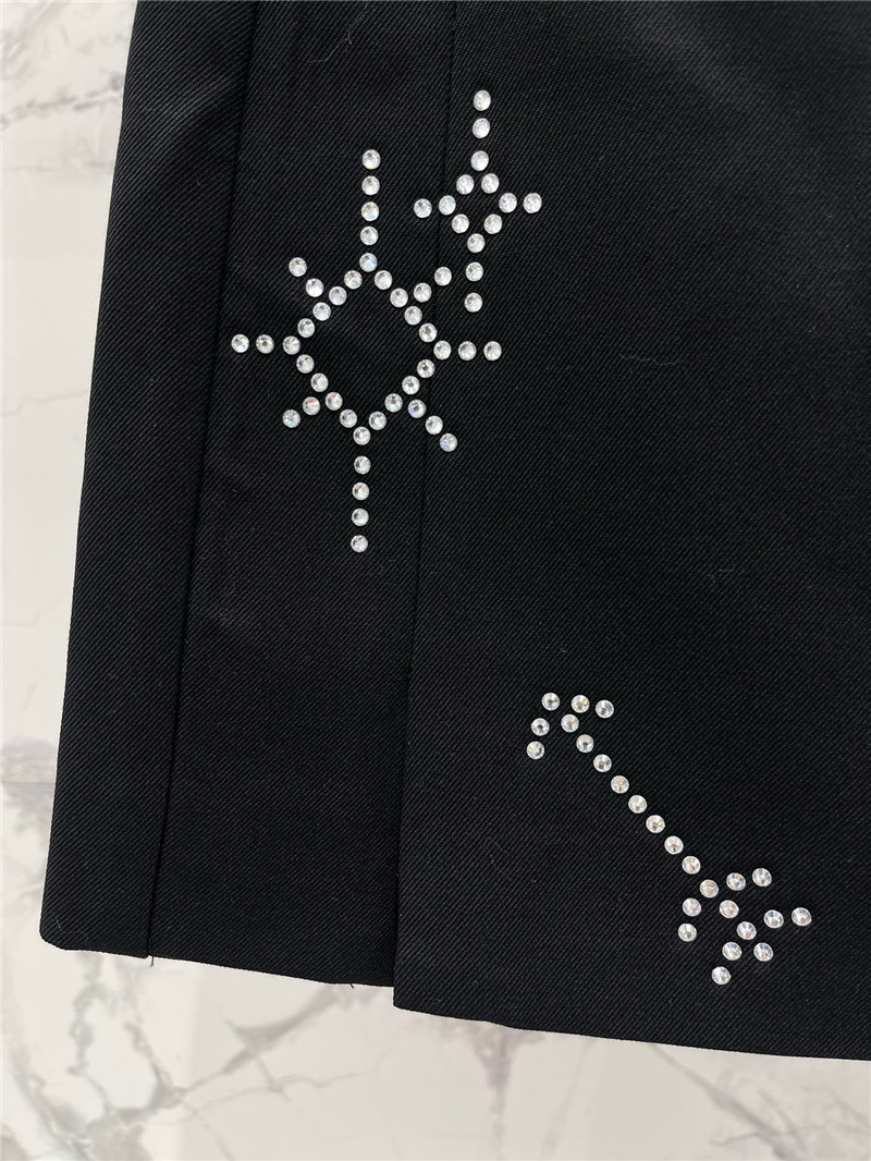 y51 hot D1am0nd suit replica clothing sites