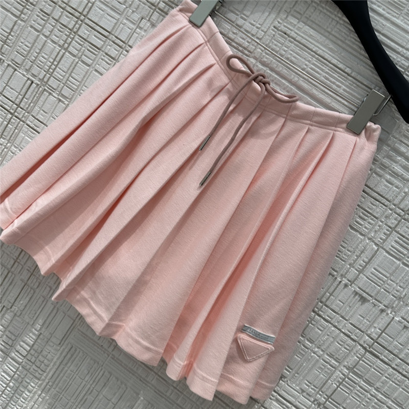 Pra*a fake two-piece top + pleated skirt replica d&g clothing
