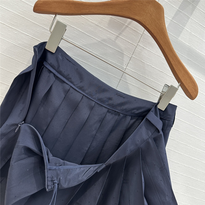 M1um1u silk jacquard short pleated skirt replicas clothes