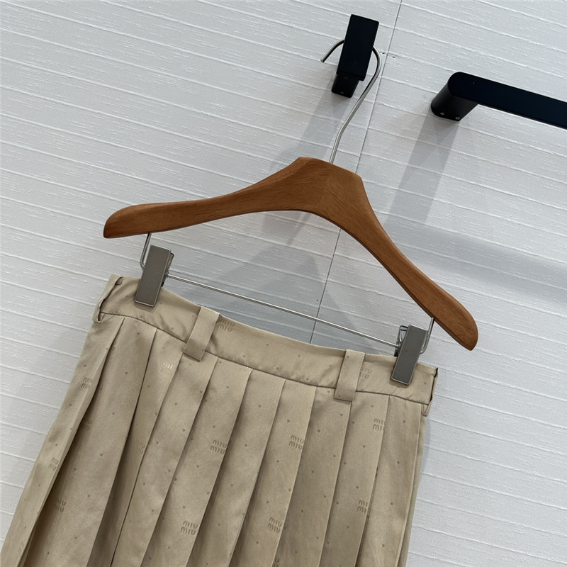 M1um1u silk jacquard short pleated skirt replicas clothes