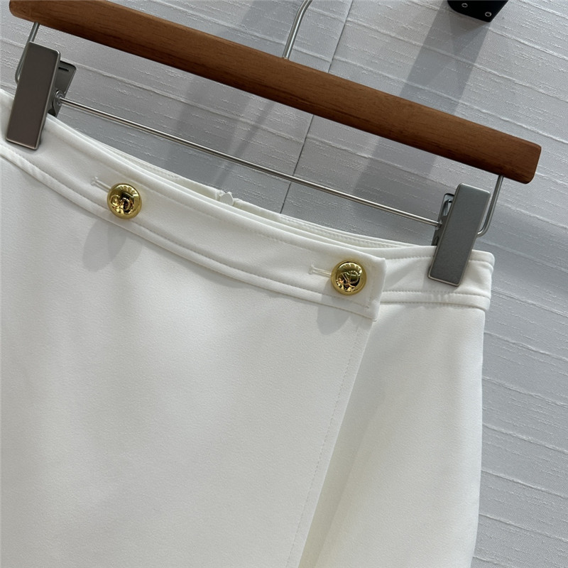 Va1e*ntin0 metal buckle midi skirt replica clothing sites