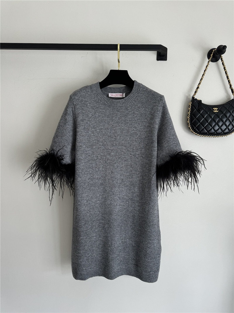 Va1e*ntin0 ostrich knitted dress replica clothing sites