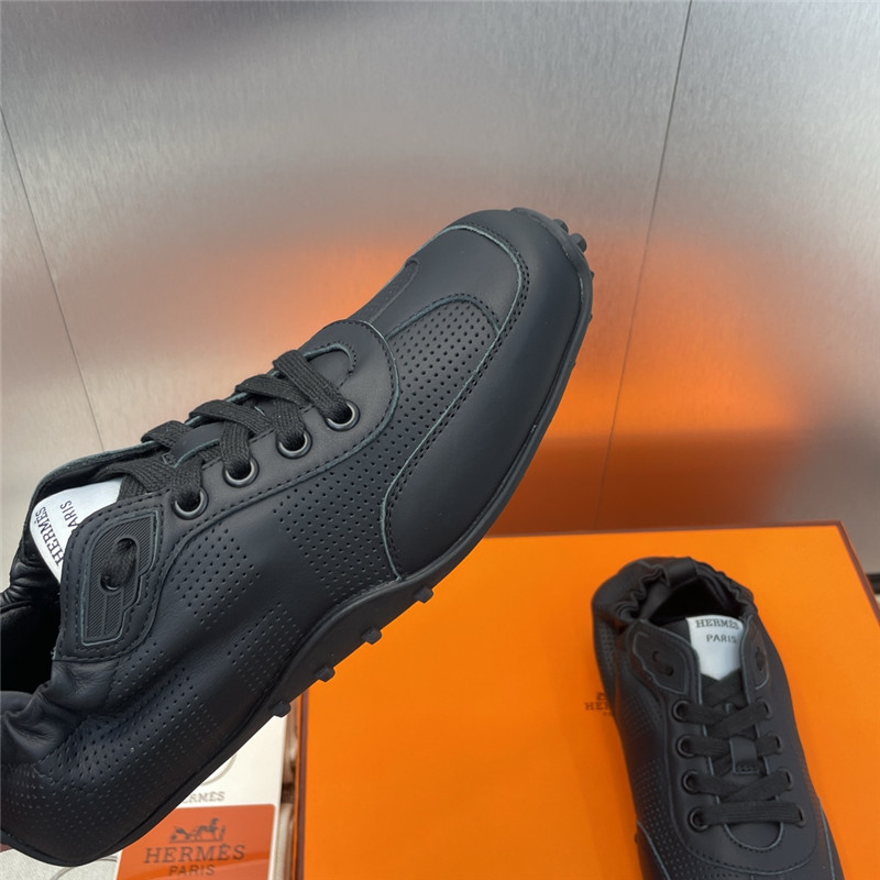 H**me5 black leather flat round toe sneakers