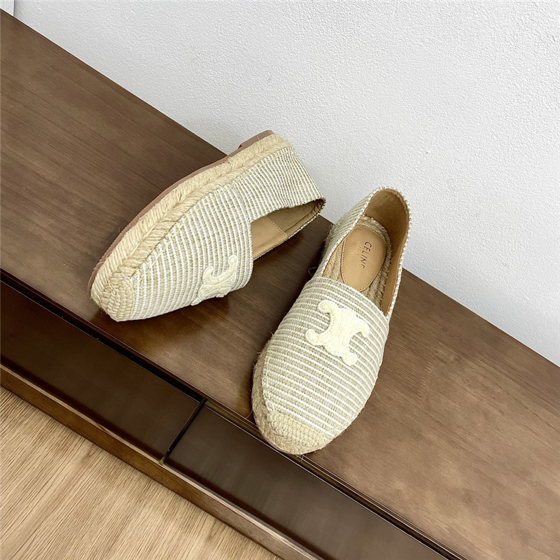 Ce1i*e les triomphe signature canvas espadrille in ecru