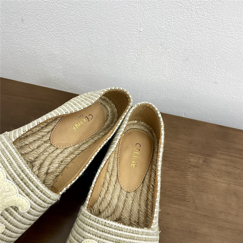 Ce1i*e les triomphe signature canvas espadrille in ecru