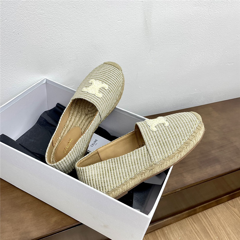 Ce1i*e les triomphe signature canvas espadrille in ecru