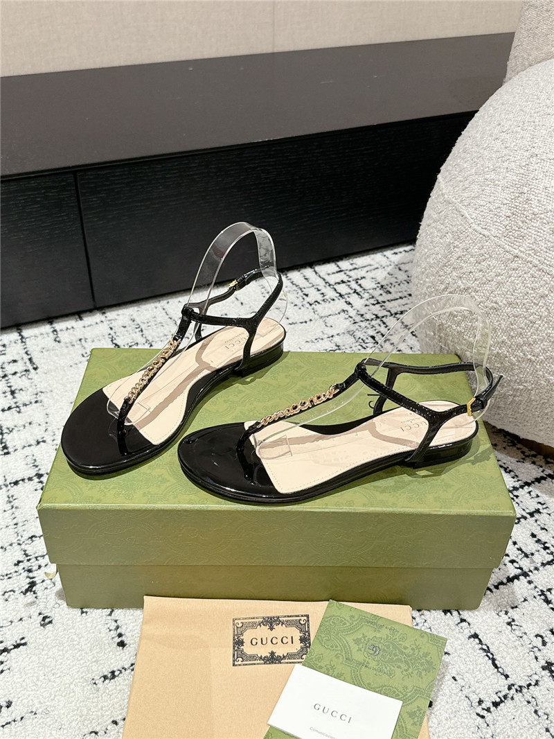 Gvc*1 signoria thong sandal black patent leather