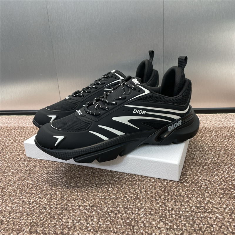 D10r b22 sneakers in black