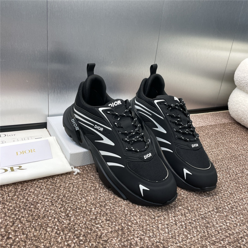 D10r b22 sneakers in black