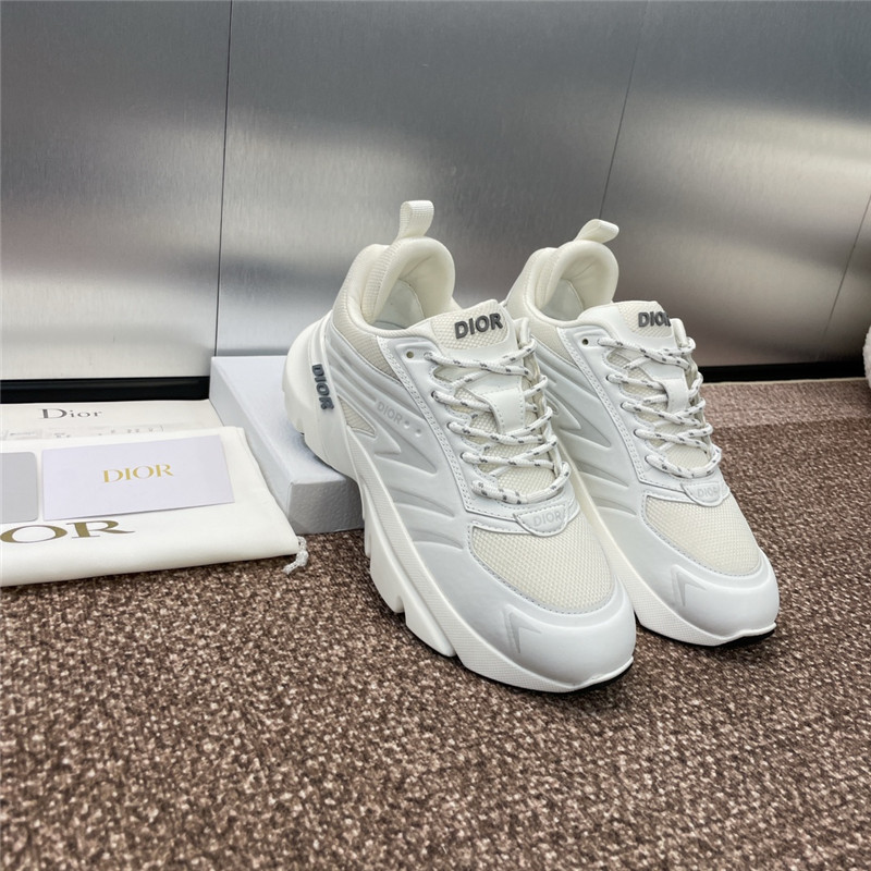 D10r b22 sneakers in white