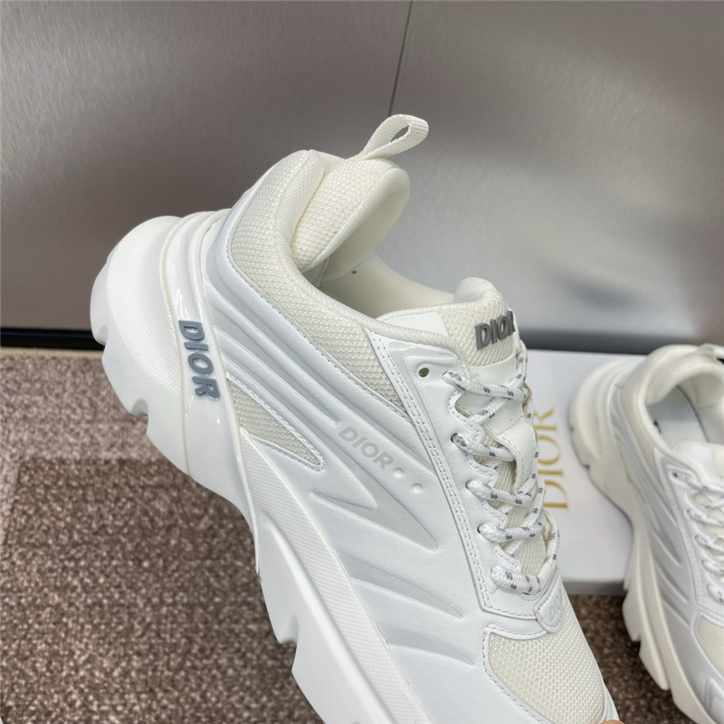 D10r b22 sneakers in white