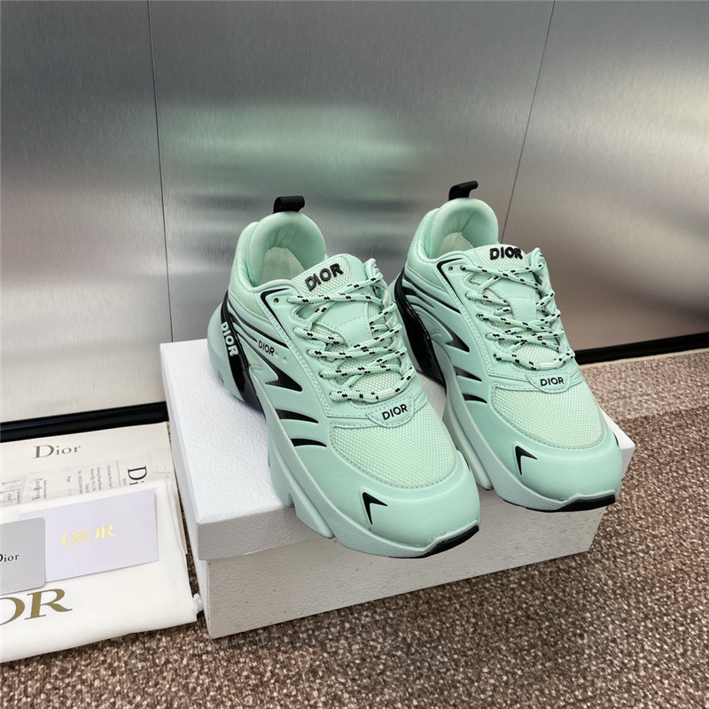 D10r b22 sneakers green