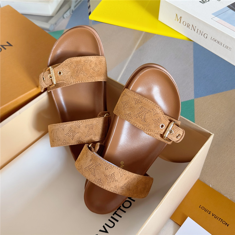 l0vis Vvtt0n bom dia flat comfort mule beige