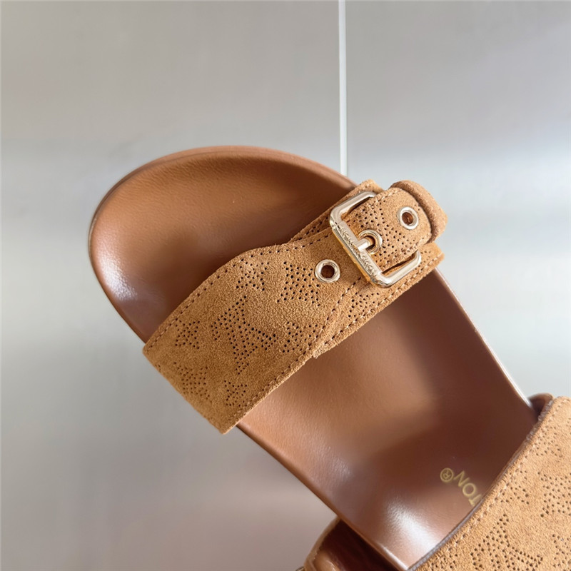 l0vis Vvtt0n bom dia flat comfort mule beige