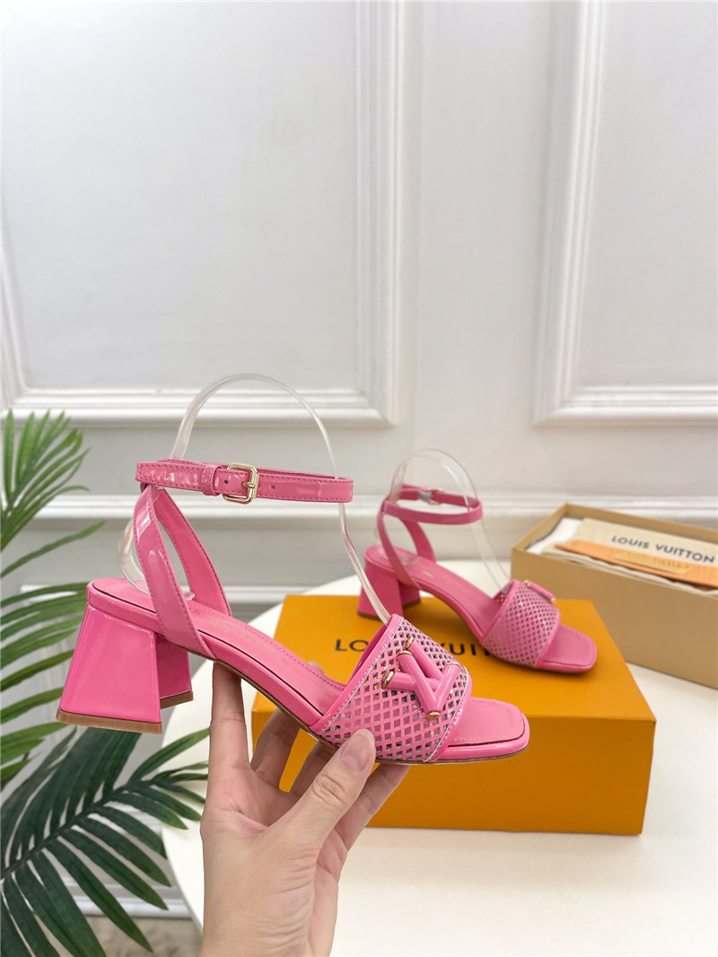 l0vis Vvtt0n shake sandal in pink perforated calf leather