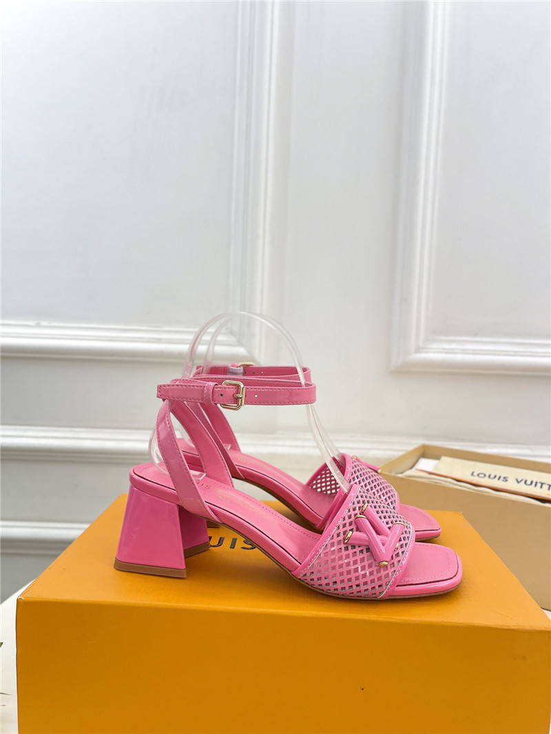 l0vis Vvtt0n shake sandal in pink perforated calf leather