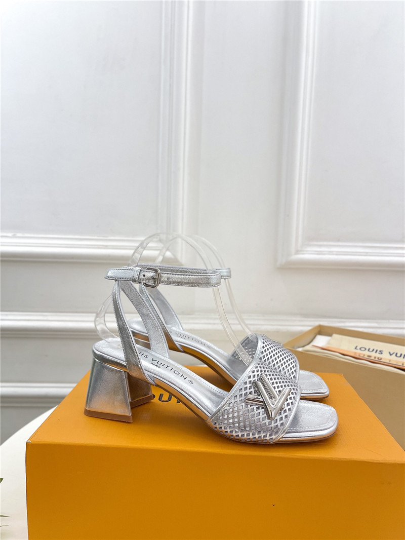 l0vis Vvtt0n shake sandal in silver perforated calf leather