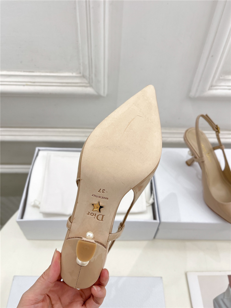 D10r tribales slingback pump beige patent calfskin