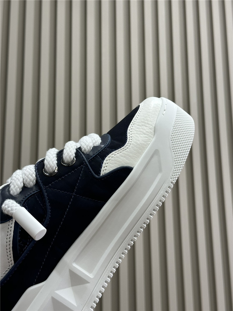 Va1e*ntin0 one stud xl low-top sneakers