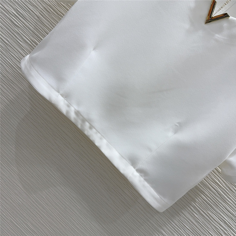 Va1e*ntin0 short-sleeved top + a-line long skirt replica clothing sites